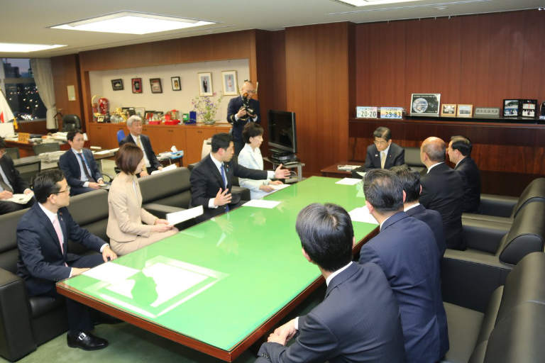 三浦のぶひろ公式ウェブサイト｜参議院神奈川選挙区｜公明党青年局長・国際局次長