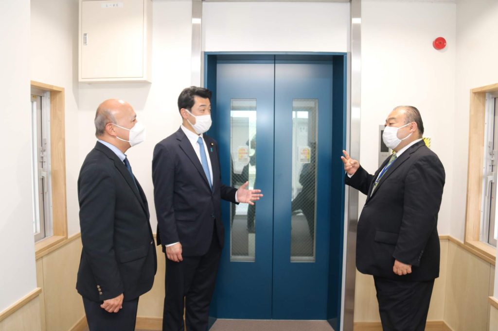 戸塚中学校エレベーター設置支援